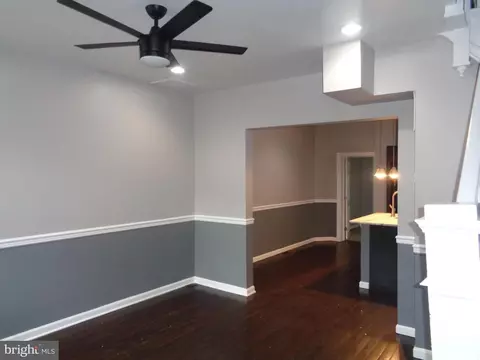 Entry Way - 734 Denison St, Baltimore, MD 21229 photo 2 of 6