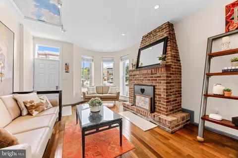 1701 Jackson St, Baltimore, MD 21230 photo 3