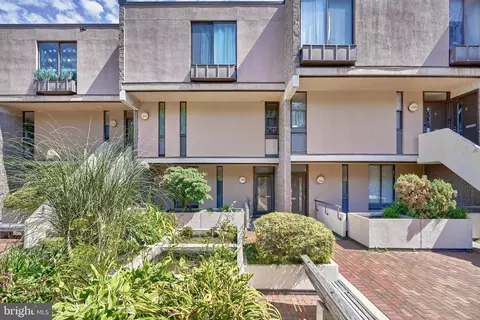 2208 Angelica Ter, Baltimore, MD 21209