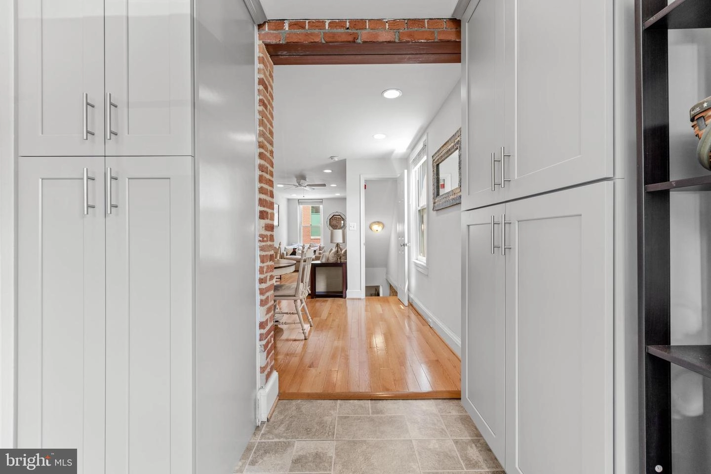 Entry Way - 1806 Byrd St, Baltimore, MD 21230 photo 8 of 9