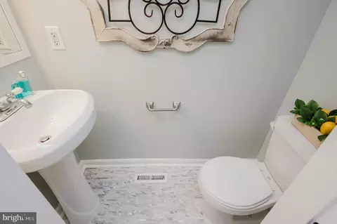 Bath - 124 N Glover St, Baltimore, MD 21224 photo 1 of 2