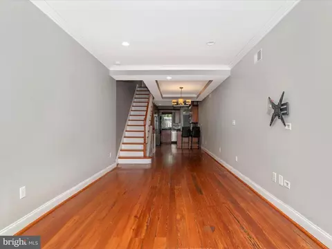 3319 Hudson St, Baltimore, MD 21224 photo 3