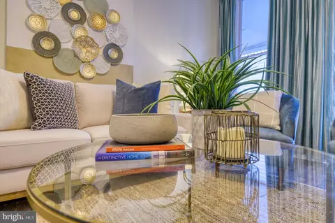 Living - 2920 Walbrook Ave, Baltimore, MD 21216 photo 2 of 3