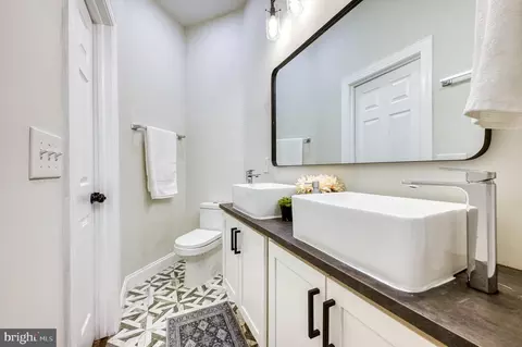 Bath - 2920 Walbrook Ave, Baltimore, MD 21216 photo 4 of 4