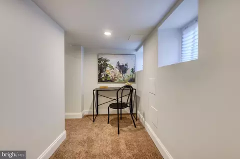 Entry Way - 2920 Walbrook Ave, Baltimore, MD 21216 photo 2 of 4