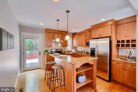 20 E Henrietta St, Baltimore, MD 21230 photo 16