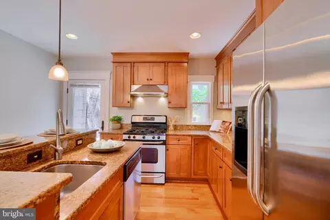 20 E Henrietta St, Baltimore, MD 21230 photo 28