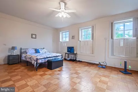Bedroom - 246 W Lanvale St, Baltimore, MD 21217 photo 3 of 3