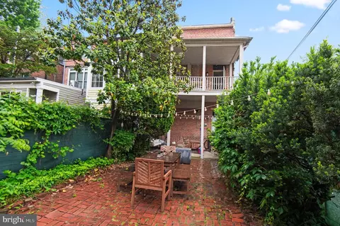 Exterior - 246 W Lanvale St, Baltimore, MD 21217 photo 3 of 5