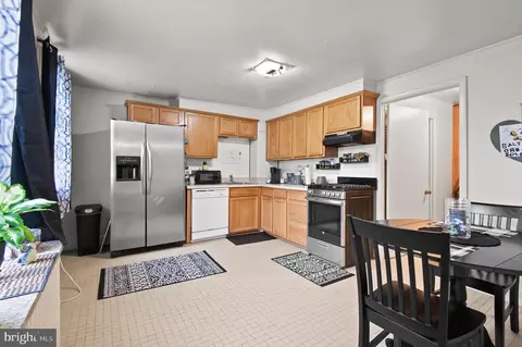 Kitchen - 246 W Lanvale St, Baltimore, MD 21217 photo 3 of 3