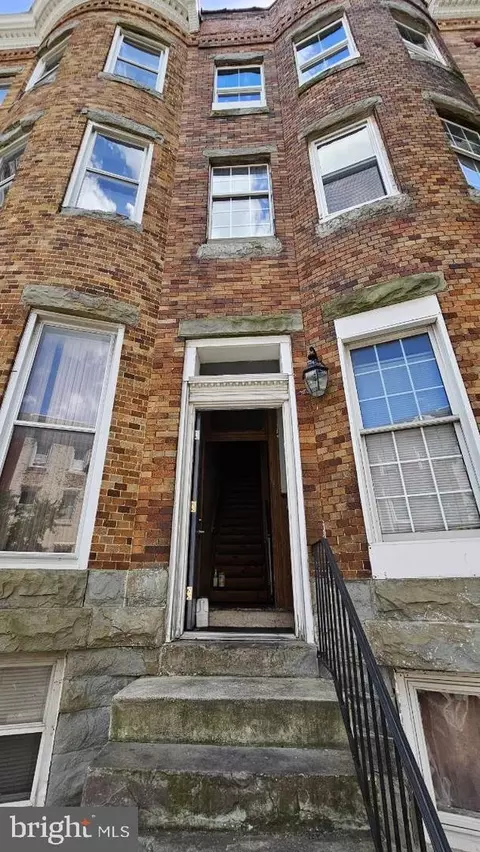 307 E 22nd St, Baltimore, MD 21218 photo 2
