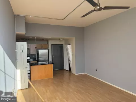 Living - 1011 Hunter St #B-4, Baltimore, MD 21202 photo 2 of 2