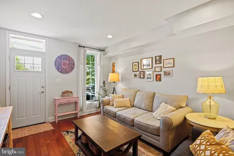 Entry Way - 423 E Gittings St, Baltimore, MD 21230 photo 1 of 2