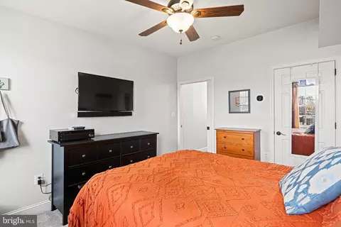 Bedroom - 423 E Gittings St, Baltimore, MD 21230 photo 2 of 4