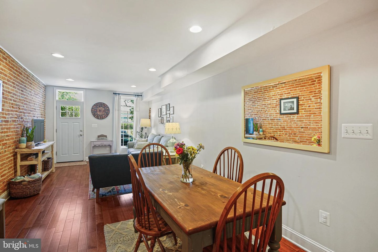 Dining - 423 E Gittings St, Baltimore, MD 21230 photo 2 of 2