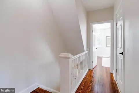 Entry Way - 2844 Ellicott Dr, Baltimore, MD 21216 photo 6 of 7