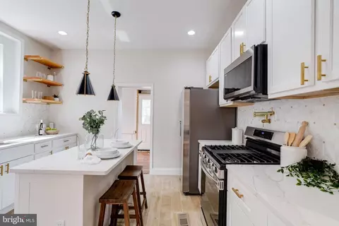 Kitchen - 2844 Ellicott Dr, Baltimore, MD 21216 photo 5 of 5
