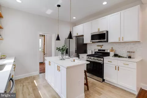 Kitchen - 2844 Ellicott Dr, Baltimore, MD 21216 photo 2 of 5