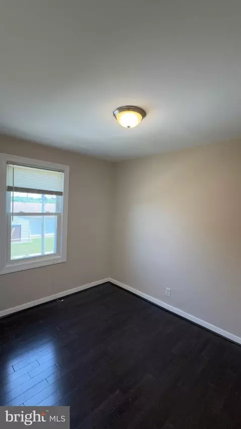 403 Seagull Ave, Brooklyn, MD 21225 photo 17