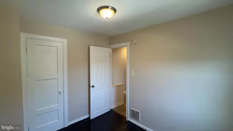 403 Seagull Ave, Brooklyn, MD 21225 photo 18