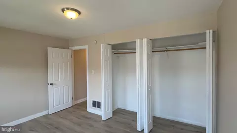 403 Seagull Ave, Brooklyn, MD 21225 photo 10