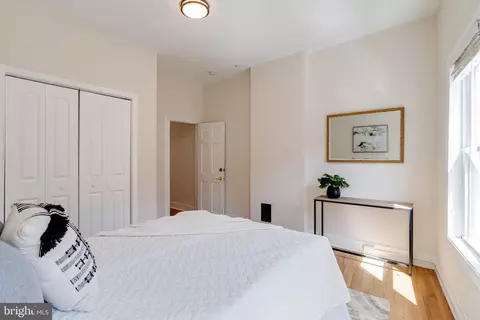 Bedroom - 1508 Light St, Baltimore, MD 21230 photo 5 of 13