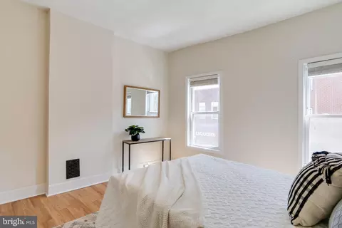 Bedroom - 1508 Light St, Baltimore, MD 21230 photo 3 of 13
