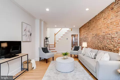 Living - 1508 Light St, Baltimore, MD 21230 photo 3 of 4