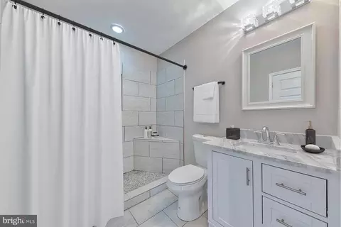 2208 E Fairmount Ave, Baltimore, MD 21231 photo 22