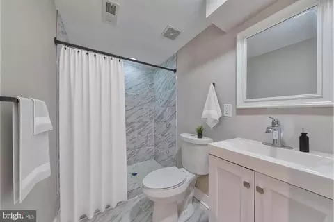 2208 E Fairmount Ave, Baltimore, MD 21231 photo 28