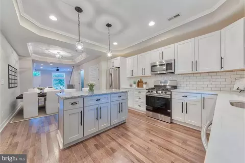 2208 E Fairmount Ave, Baltimore, MD 21231 photo 11