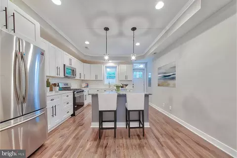 2208 E Fairmount Ave, Baltimore, MD 21231 photo 9