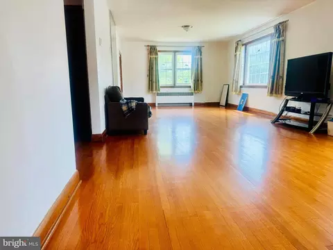 3308 The Alameda, Baltimore, MD 21218 photo 7
