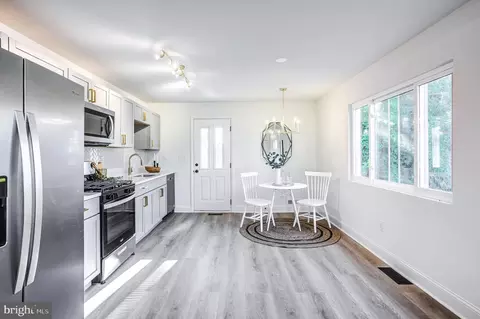 6218 Catalpha Rd, Baltimore, MD 21214 photo 7
