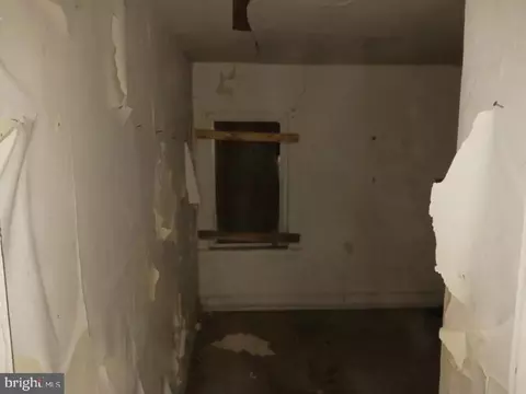 Entry Way - 2645 Dulany St, Baltimore, MD 21223 photo 11 of 12