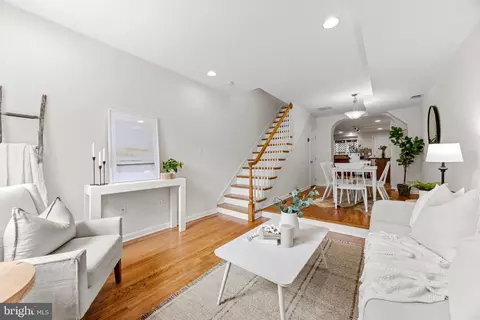 2006 Eastern Ave, Baltimore, MD 21231