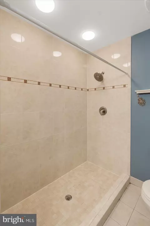 115 E Cross St, Baltimore, MD 21230 photo 22
