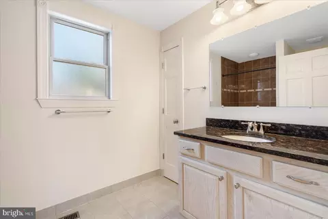 115 E Cross St, Baltimore, MD 21230 photo 13