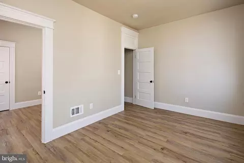 Other - 334 N Hilton St, Baltimore, MD 21229 photo 15 of 17