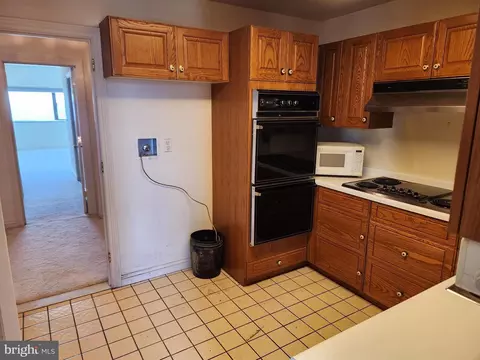 Kitchen - 10 E Lee St #1205, Baltimore, MD 21202 photo 1 of 3