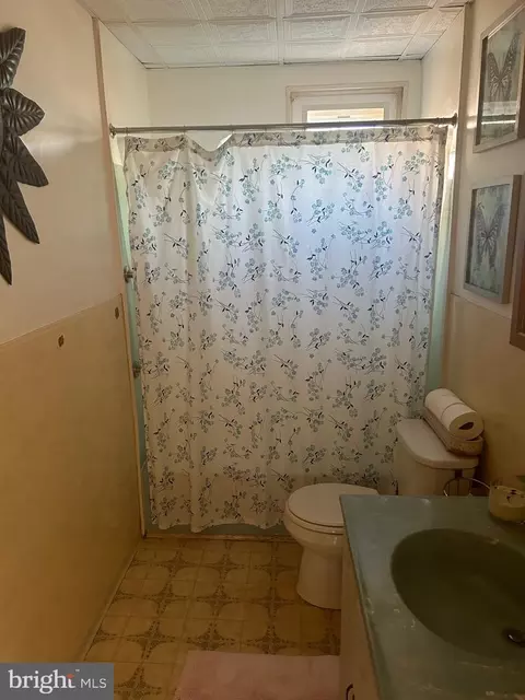 Bath - 3101 Fleet St, Baltimore, MD 21224 photo 1 of 1