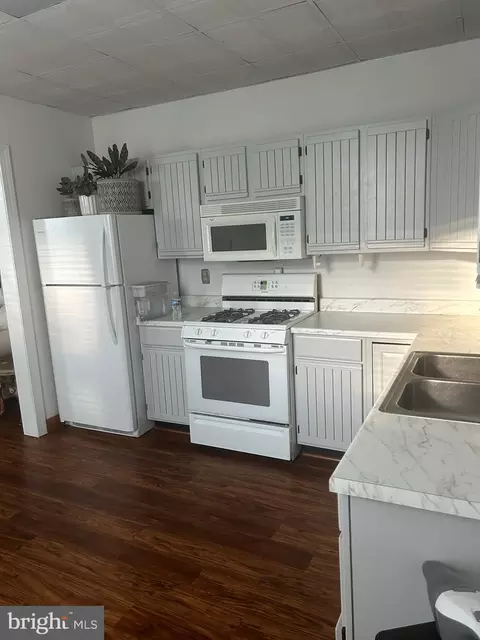 Kitchen - 3101 Fleet St, Baltimore, MD 21224 photo 2 of 2