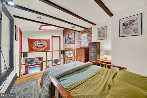 Bedroom - 1611 Lancaster St, Baltimore, MD 21231 photo 3 of 7