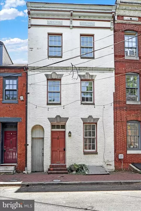 Exterior - 1611 Lancaster St, Baltimore, MD 21231 photo 3 of 8