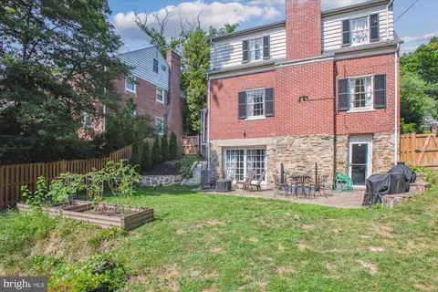 Exterior - 4020 Deepwood Rd, Baltimore, MD 21218 photo 6 of 8