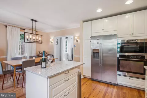 Kitchen - 4020 Deepwood Rd, Baltimore, MD 21218 photo 2 of 3