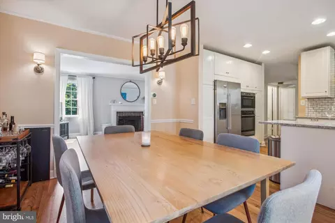 Dining - 4020 Deepwood Rd, Baltimore, MD 21218 photo 2 of 2