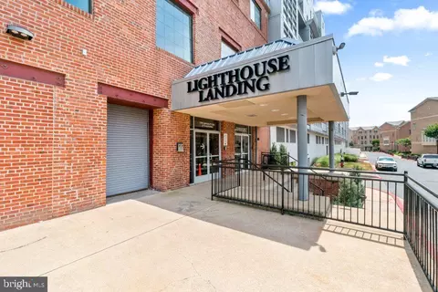 2702 Lighthouse Pt E #723, Baltimore, MD 21224 photo 4