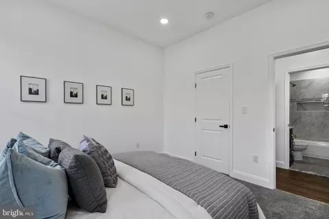 Bedroom - 1430 E Lanvale St, Baltimore, MD 21213 photo 4 of 5