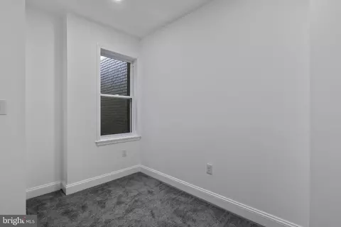 Bedroom - 1430 E Lanvale St, Baltimore, MD 21213 photo 2 of 5